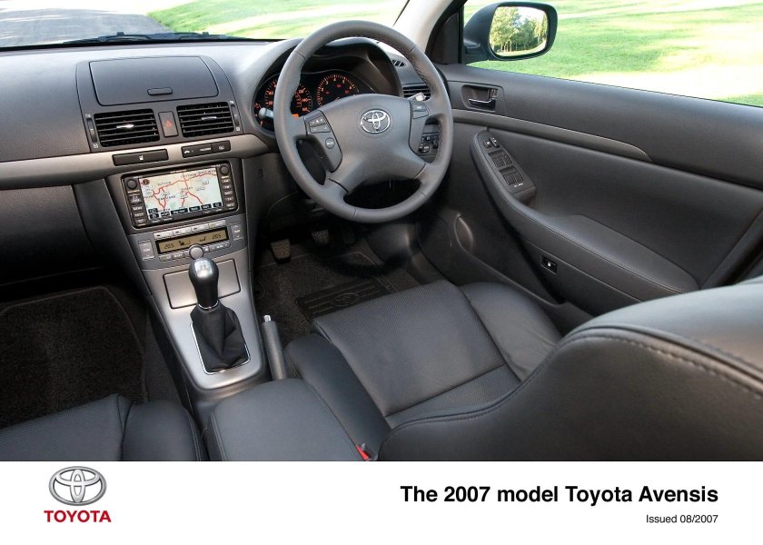 Toyota Avensis 2008 салон