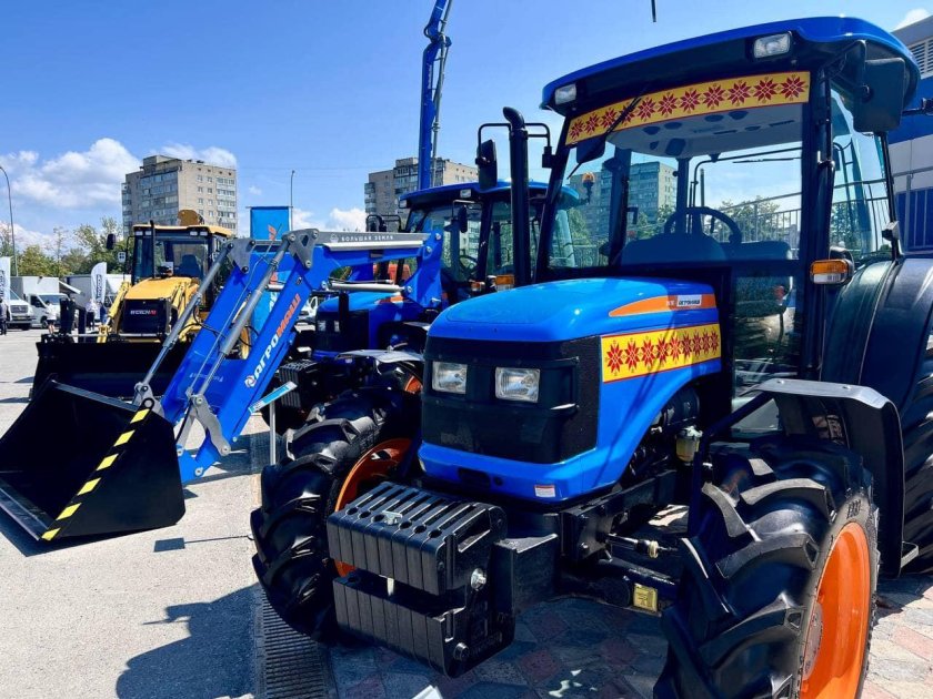 Трактор Агромаш 90