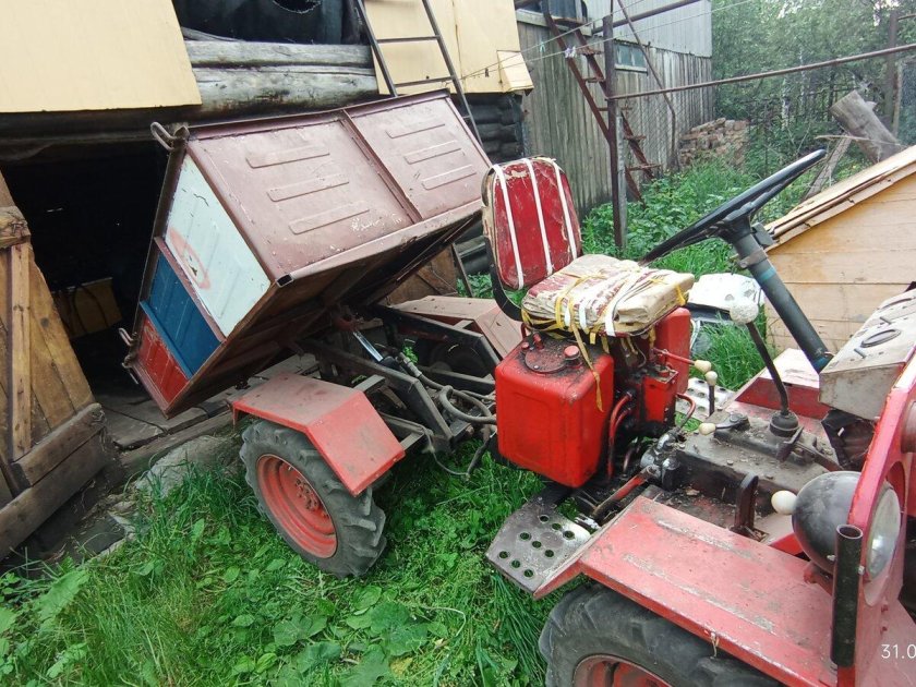 Минитрактор кмз 012