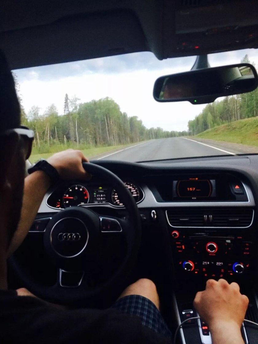 За рулем Ауди