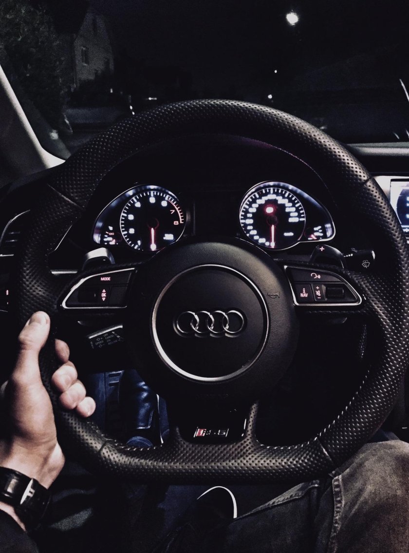 Руль Ауди рс7