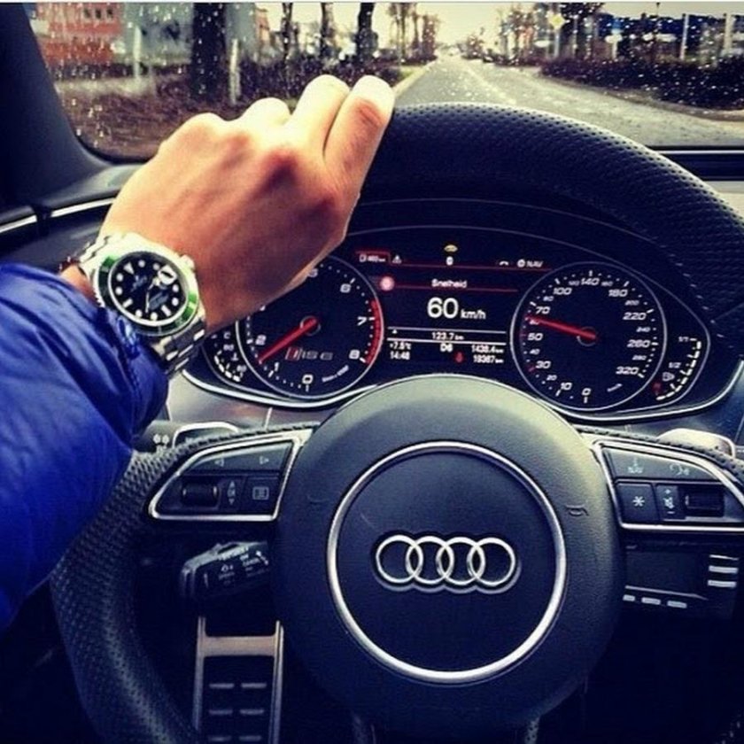 За рулем Ауди