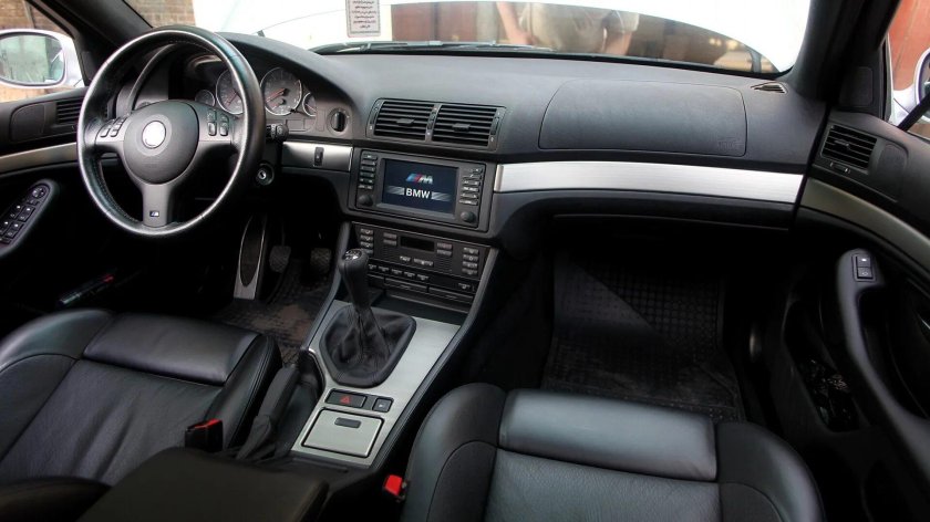 БМВ 5 е39 салон