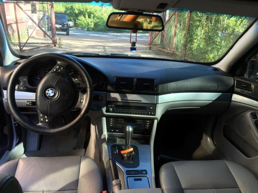 BMW 525i e39 салон