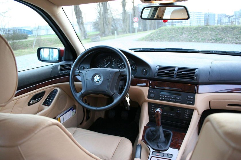 BMW 540i e39 салон
