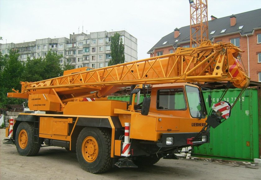 Liebherr LTM 1025