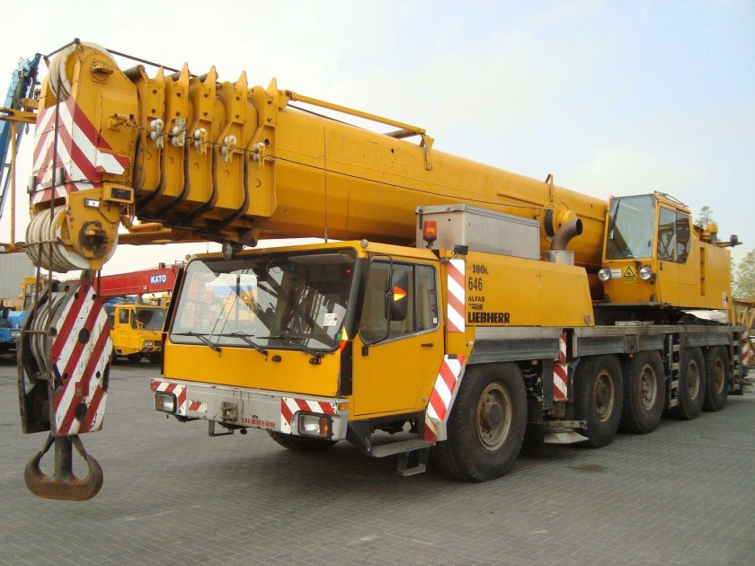 Автокран Liebherr LTM 1160 160 тонн