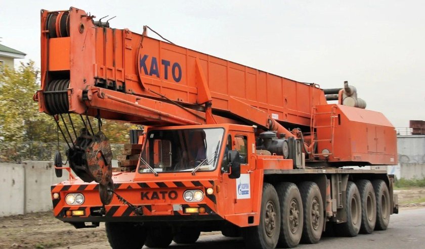 Кран Kato 70 тонн