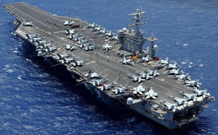 Авианосец карл винсон
