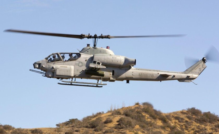 Вертолет Ah-1z Viper