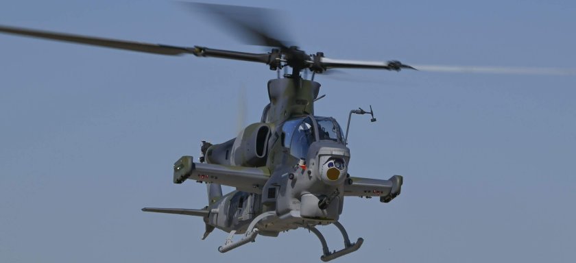 Ah-1z cobra