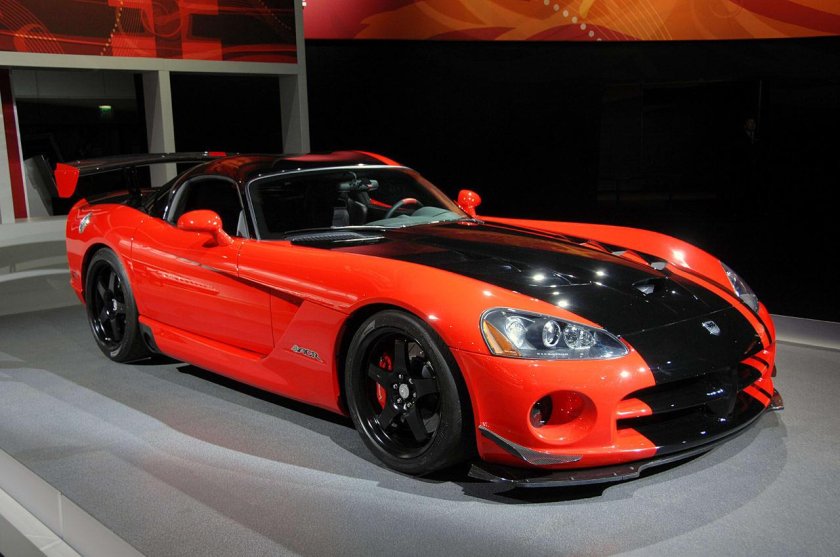 Dodge viper srt 10