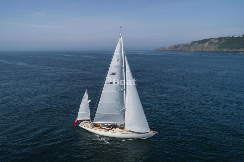 Парусная яхта Spirit 54