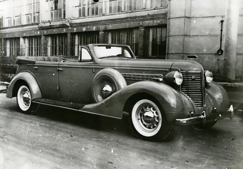 ЗИС-101 лимузин