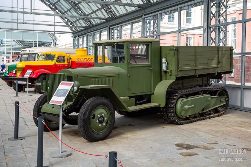 Артиллерийский тягач ЗИС-42