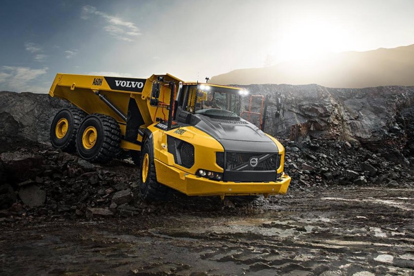 Сочленённый самосвал Volvo a60h
