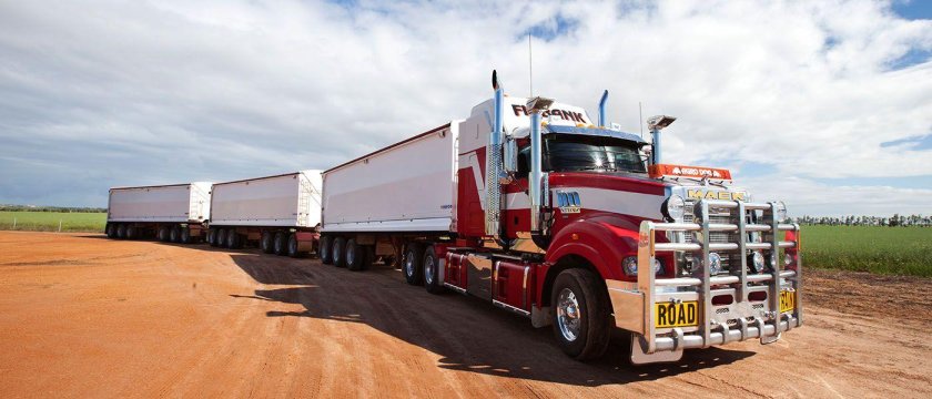 Mack Trucks автопоезд