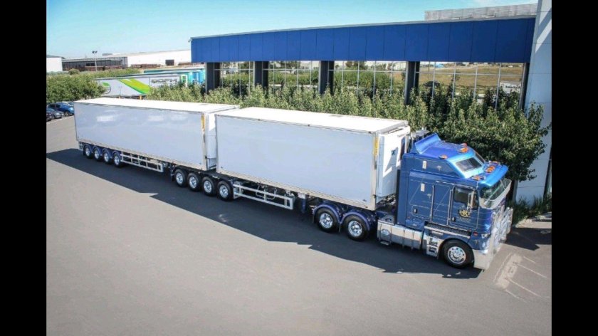 МАЗ 447137 автопоезд