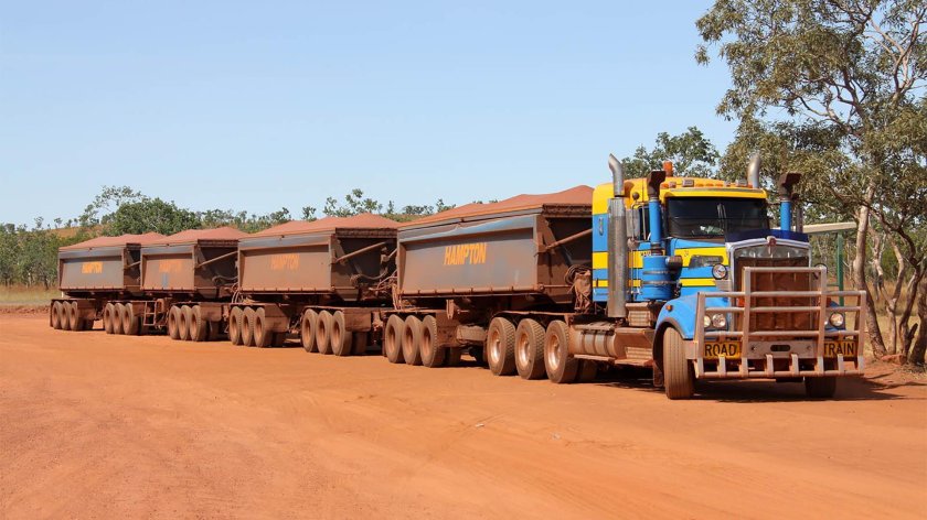 Грузовики автопоезда австралии.