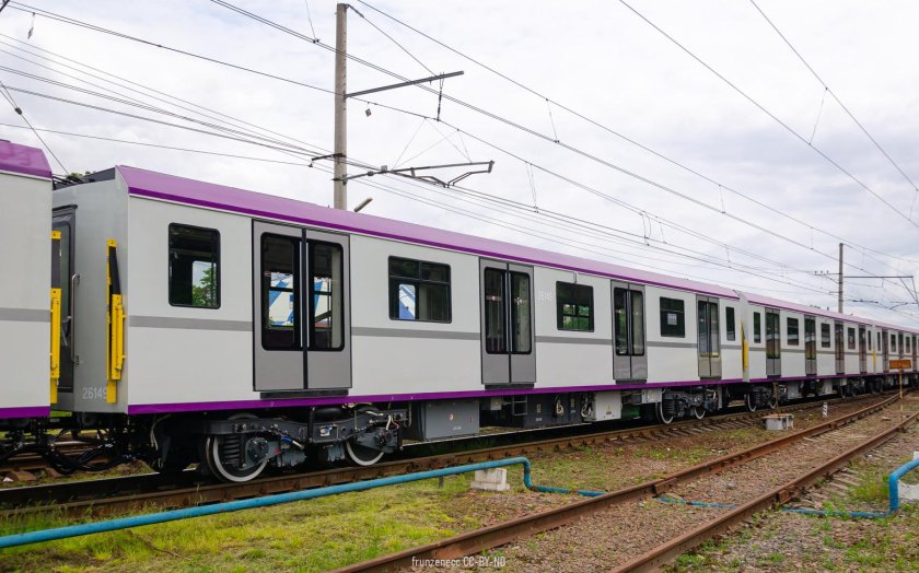 Метропоезд ока 81-760