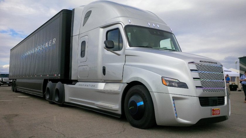 Трак Фредлайнер