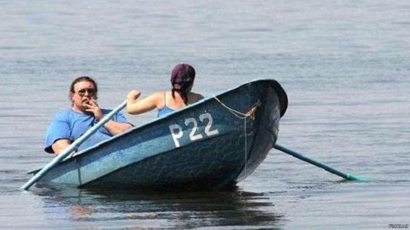 Мужик на лодке