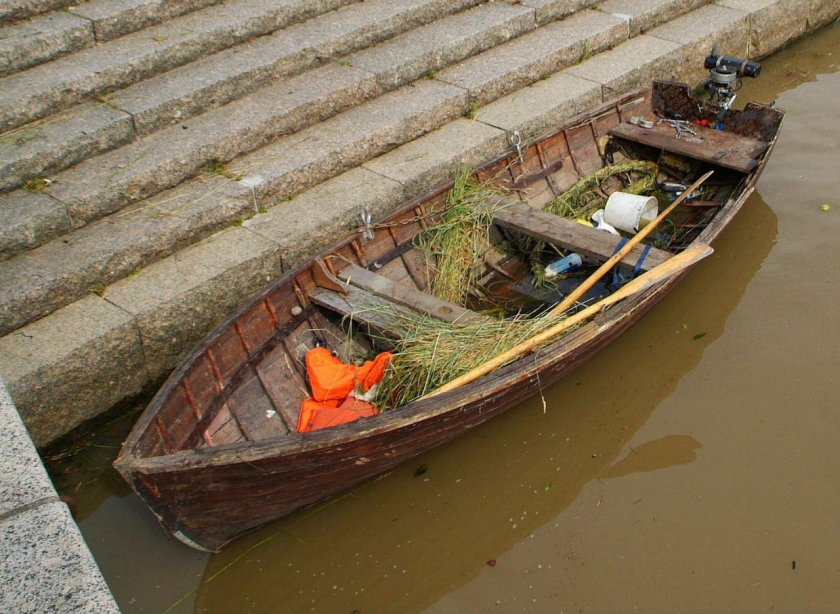 Соломенная лодка