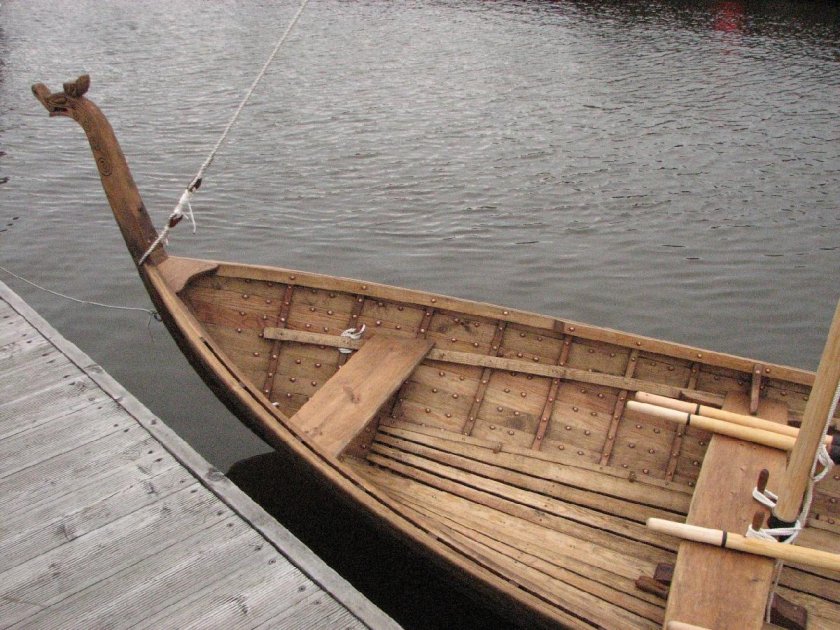 Ушкуй лодка