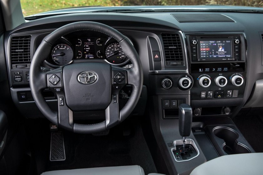 Toyota Sequoia 2018 Interior