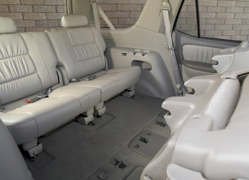Toyota Sequoia 2008 салон