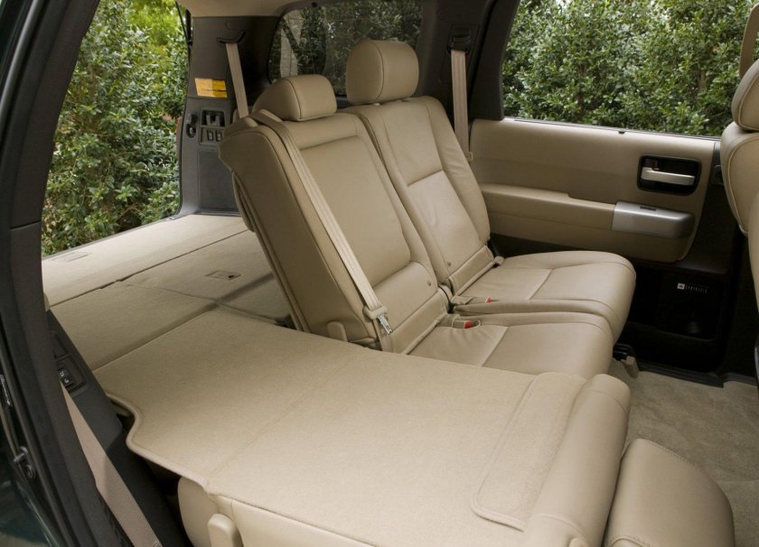 Toyota Sequoia 2008 салон