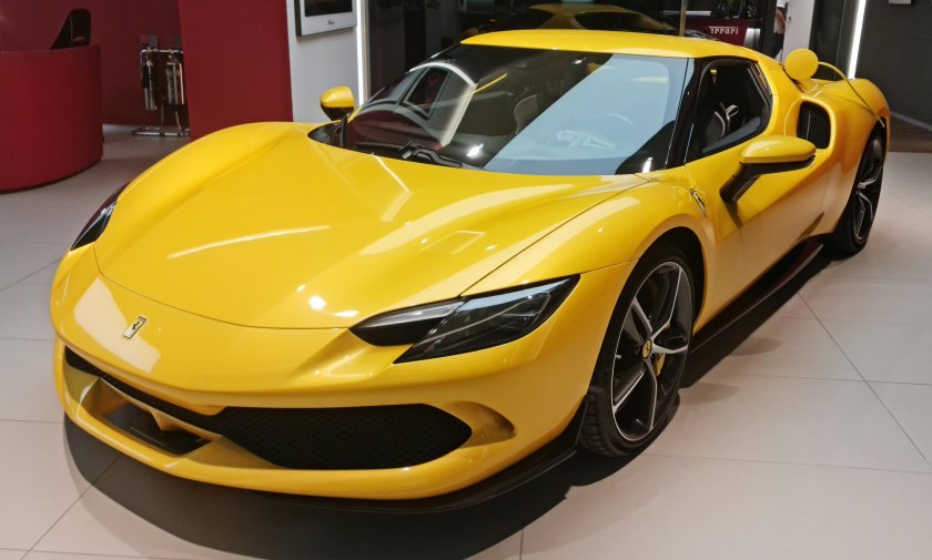 Феррари 296 GTB