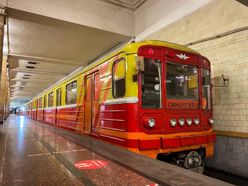 Поезда московского метрополитена