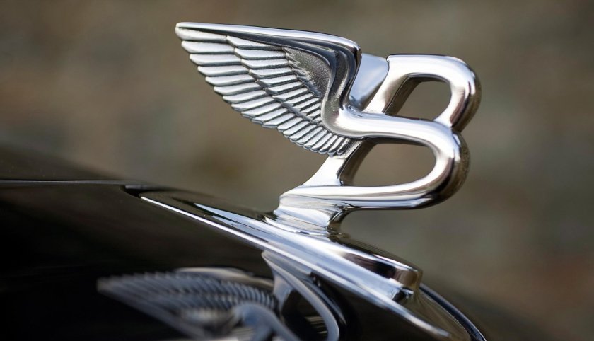 Бентли значок на капоте