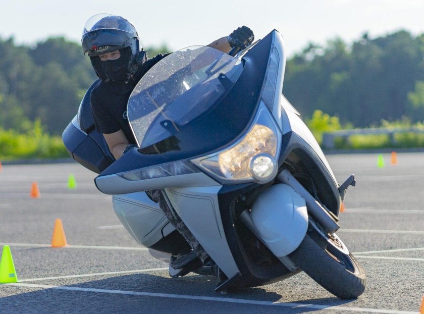 Вождение мотоцикла