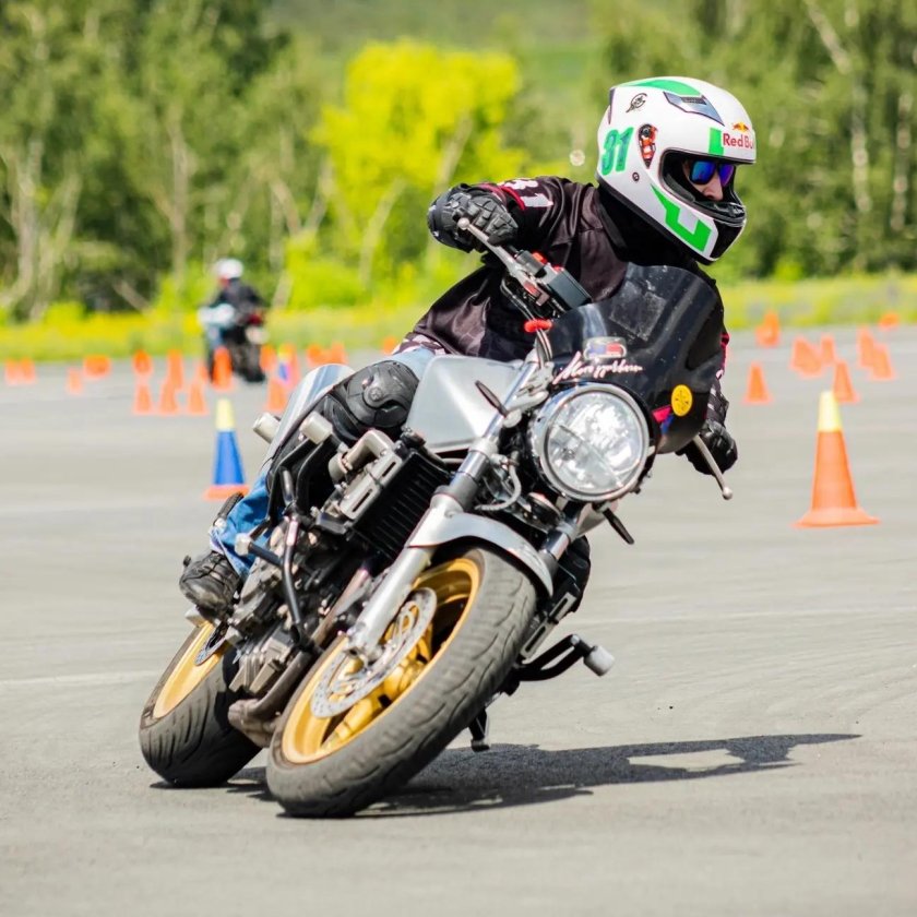 Езда на мотоцикле