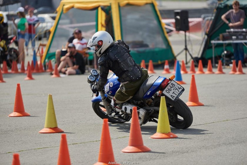 Мотоспорт мотоцикл