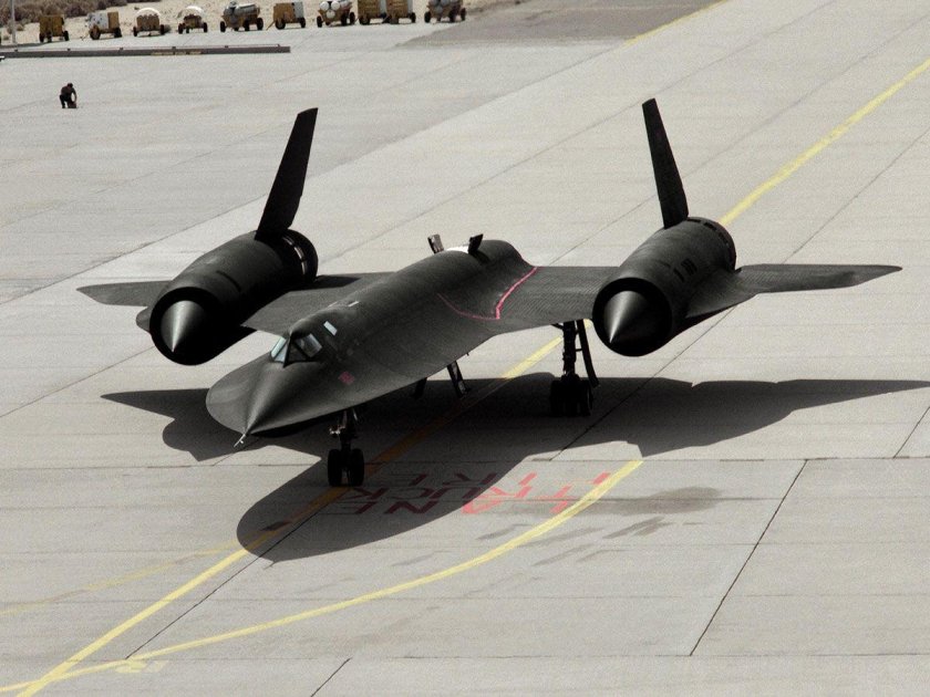 Самолет SR-71 Blackbird