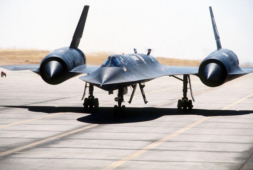 Самолет SR-71 Blackbird