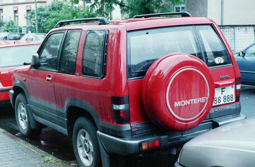 Opel Monterey 1992