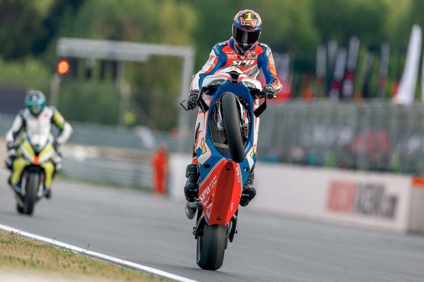 Кольцевые мотогонки в России