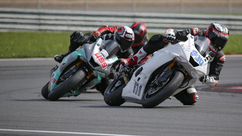 Илона Селина мотогонки