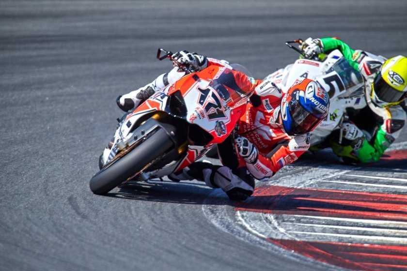 Гонки на мотоциклах