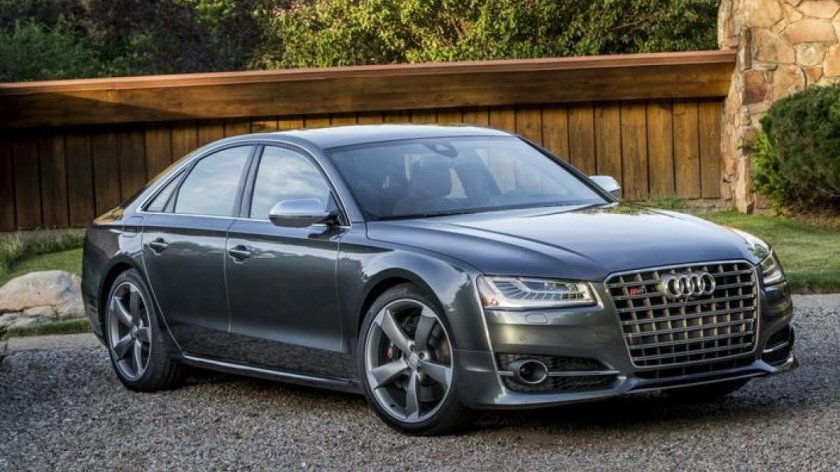 Audi s8