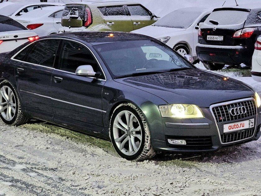 Audi s 8 d 3