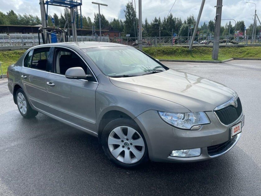 Skoda superb 2012