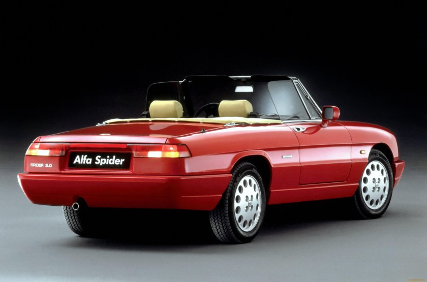 Alfa Romeo Spider 1990