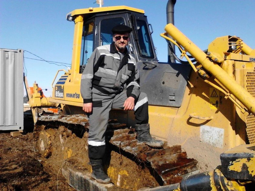 Машинист бульдозера Шантуй