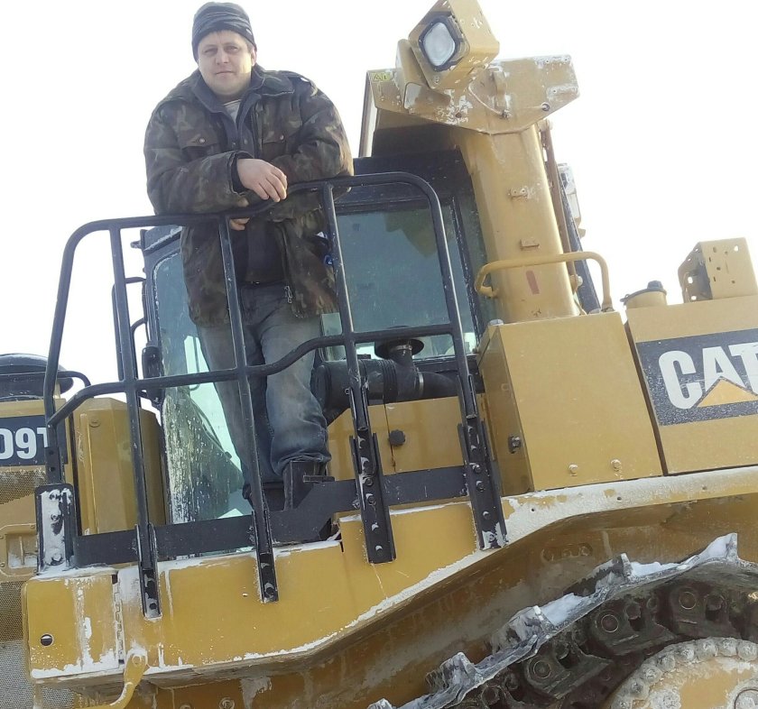Машинист бульдозера