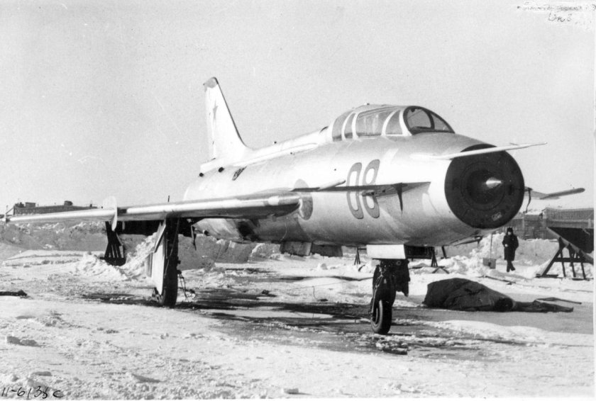 Су-7 самолет